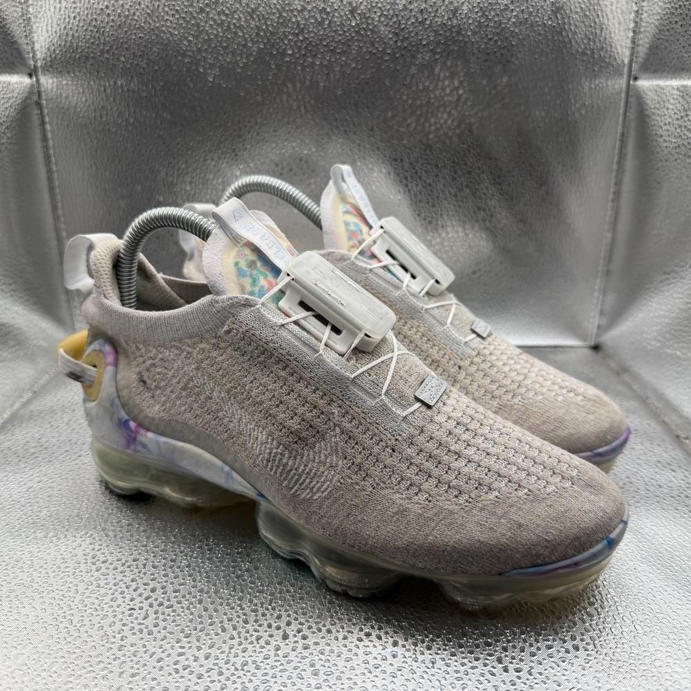 Size 7 Nike Air VaporMax Flyknit Summit White‎ Womens Running Shoes CJ6741-100